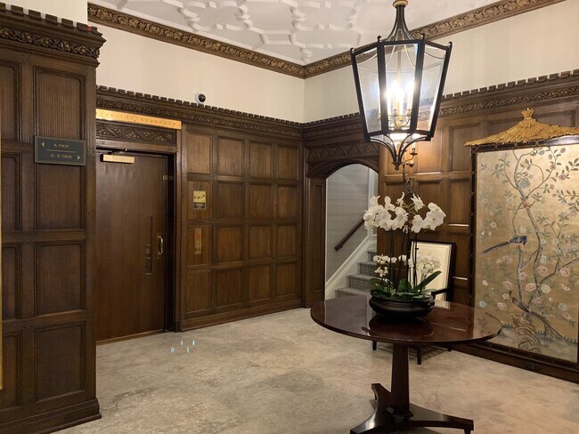 Foto del edificio - 3800 N Lake Shore Dr