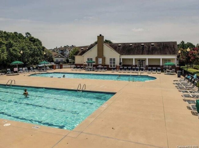 Foto del edificio - 16408 Redstone Mountain Ln