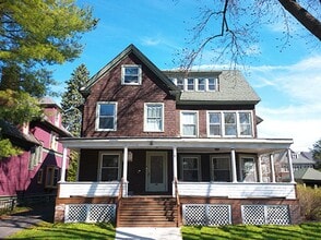 Building Photo - 113 Concord Pl