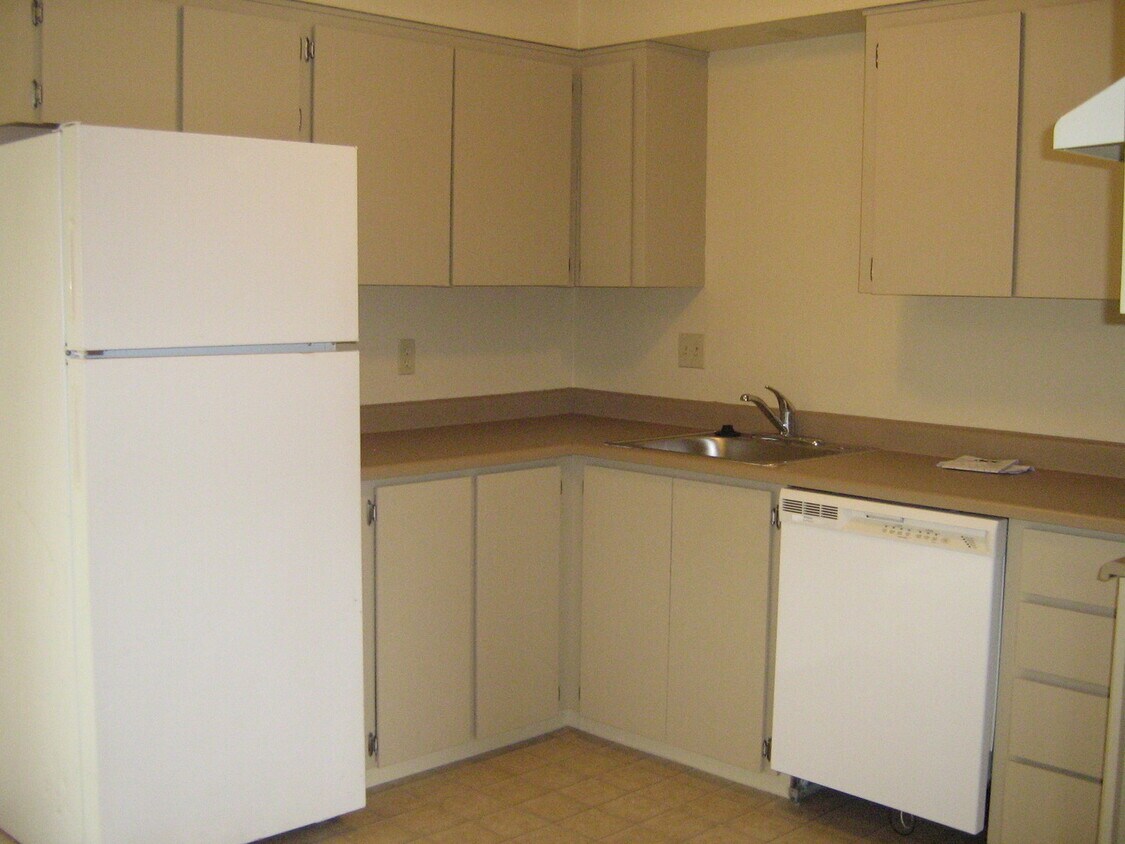 Foto del edificio - 2 bedroom 1 bath single level duplex