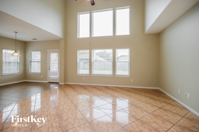 Building Photo - 9410 Mustang Park Ct