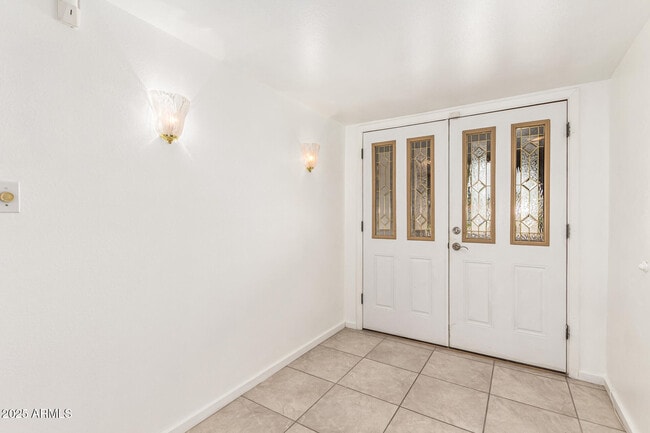 Building Photo - 1923 E Gemini Dr