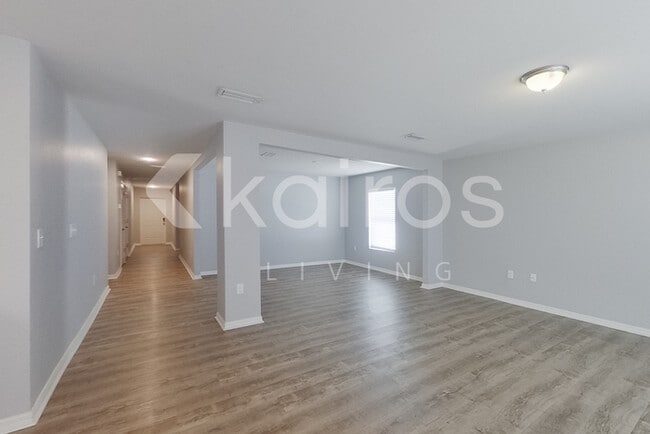 Building Photo - 2227 NW 11th Ct