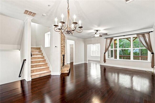 Foto del edificio - 6153 Indian Wood Cir