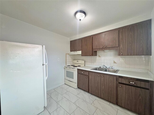 Foto del edificio - 2680 Trinity Cir NW