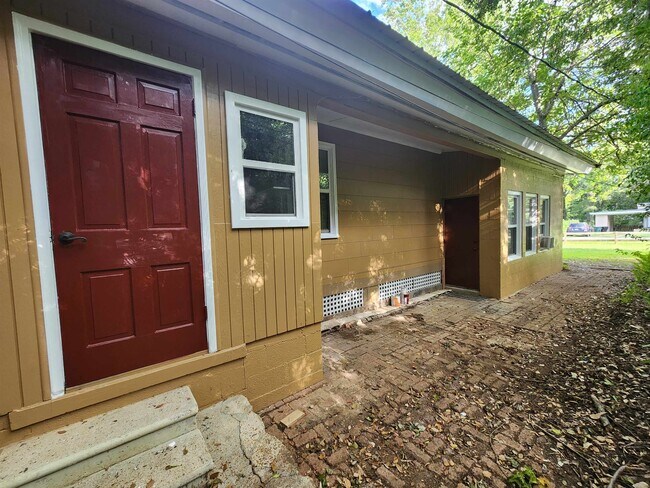 Building Photo - 1630 Atkamire Dr