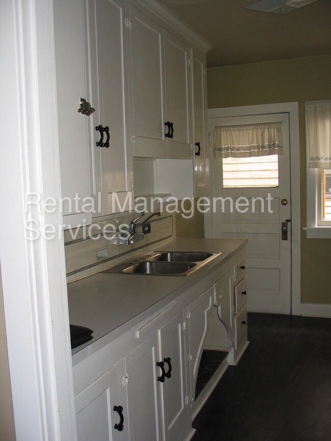 Foto del edificio - 3087 SE Ankeny St