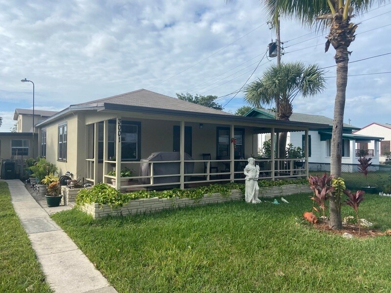 Photo - 3001 Avenue J