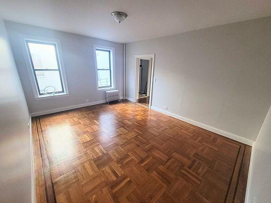 Foto del edificio - 1 bedroom in BRONX NY 10466