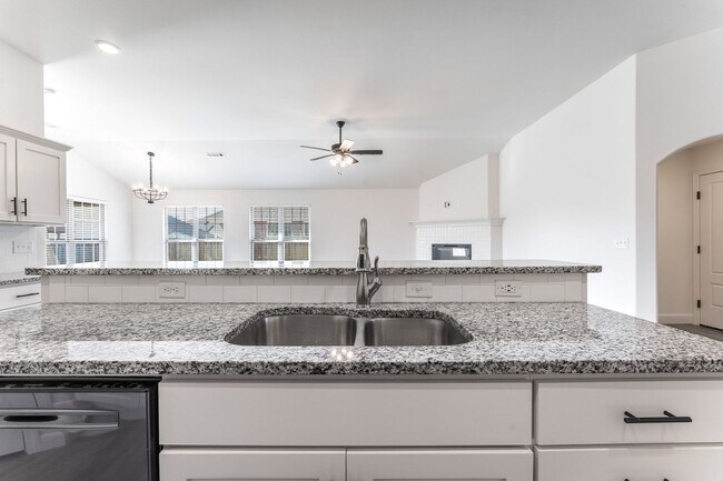 Building Photo - This home truly combines comfort, style, and convenience