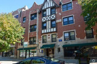 Building Photo - 4832 N Damen