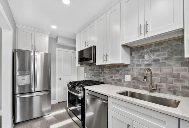 Photo - Totally Updated 3 + 2 on Crittenden House