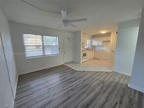 Building Photo - 5186 NE 6th Ave