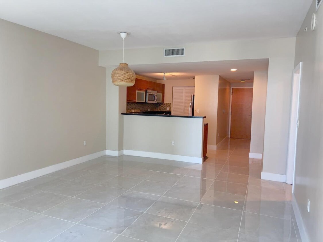 Photo - 253 NE 2nd St - VIZCAYNE CONDO 1504