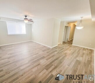Building Photo - 9921 Bustleton Ave