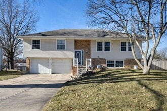 Building Photo - 6424 S 149th Ave