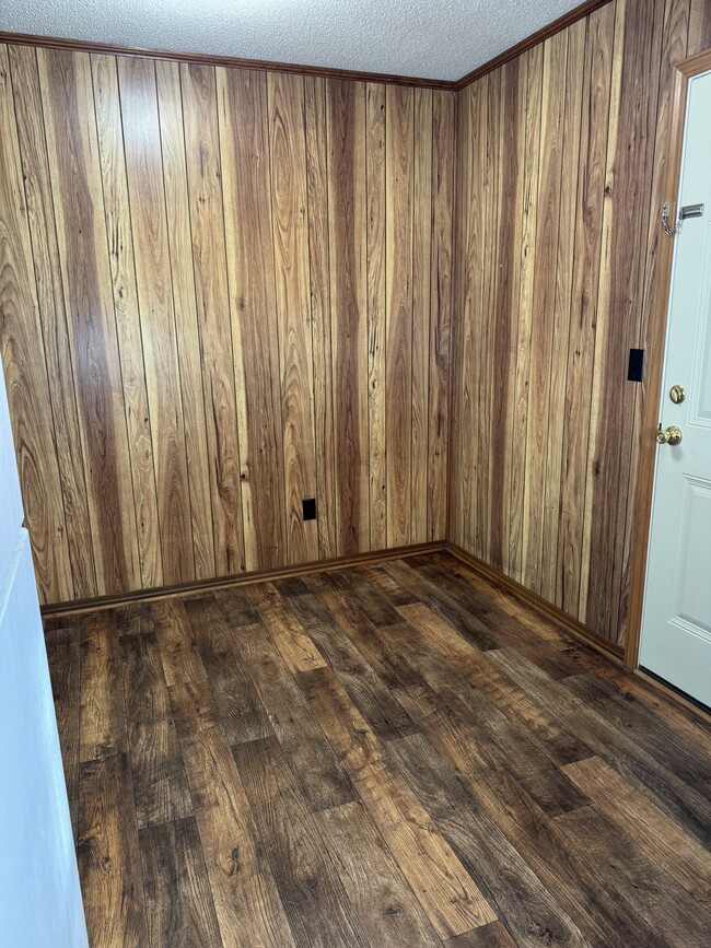 Building Photo - 812 Blackwell Dairy Rd