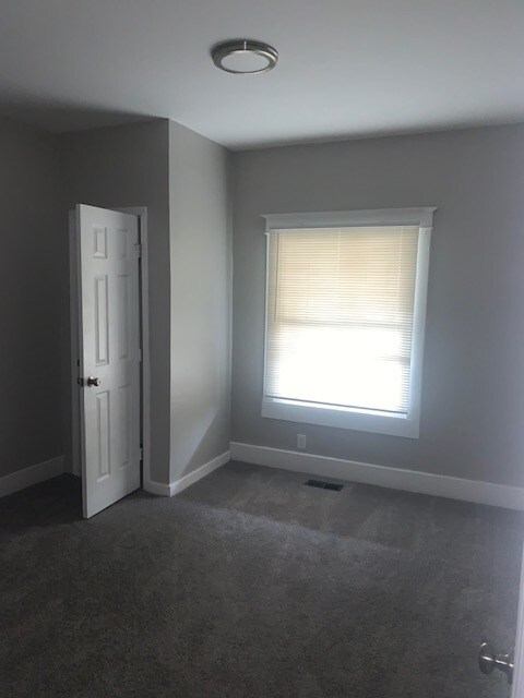 Foto del edificio - 107 S 43rd St