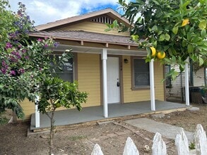 Building Photo - 104 North St