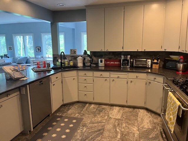 Cocina - 200 Blackstone Ave