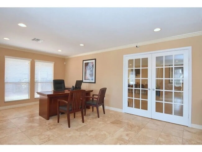 Foto del edificio - 17310 Kieth Harrow Blvd