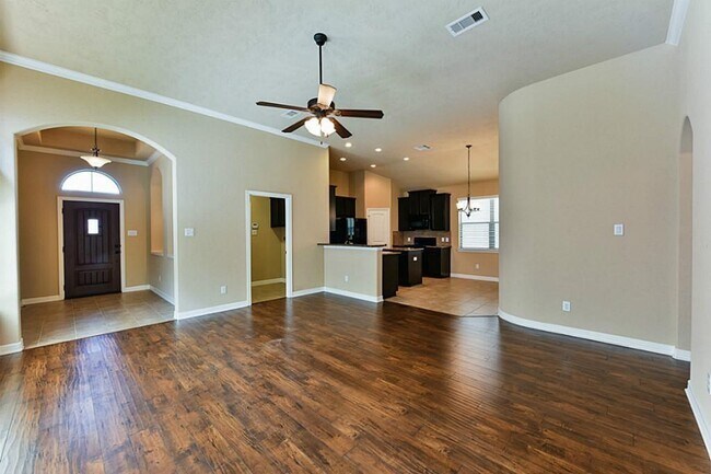 Building Photo - 25118 Alina Ln