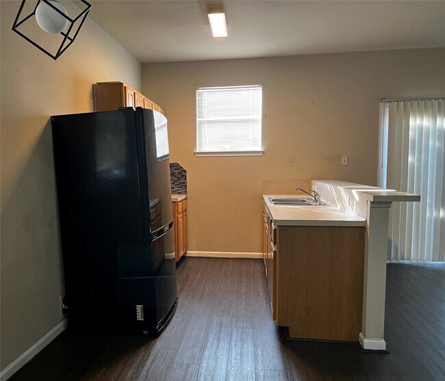 Building Photo - 11807 Chetman Dr