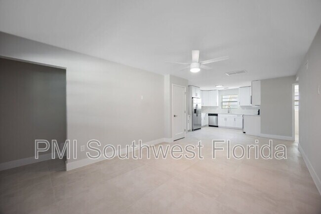 Foto del edificio - 5039 N Beach Rd