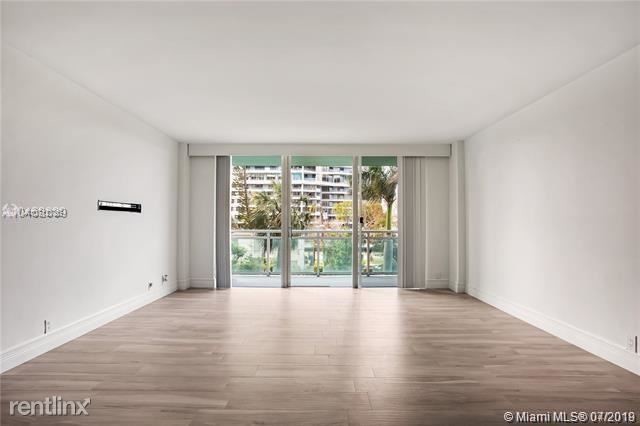 Building Photo - 1 br, 1 bath  - Bay Park Towers Condo