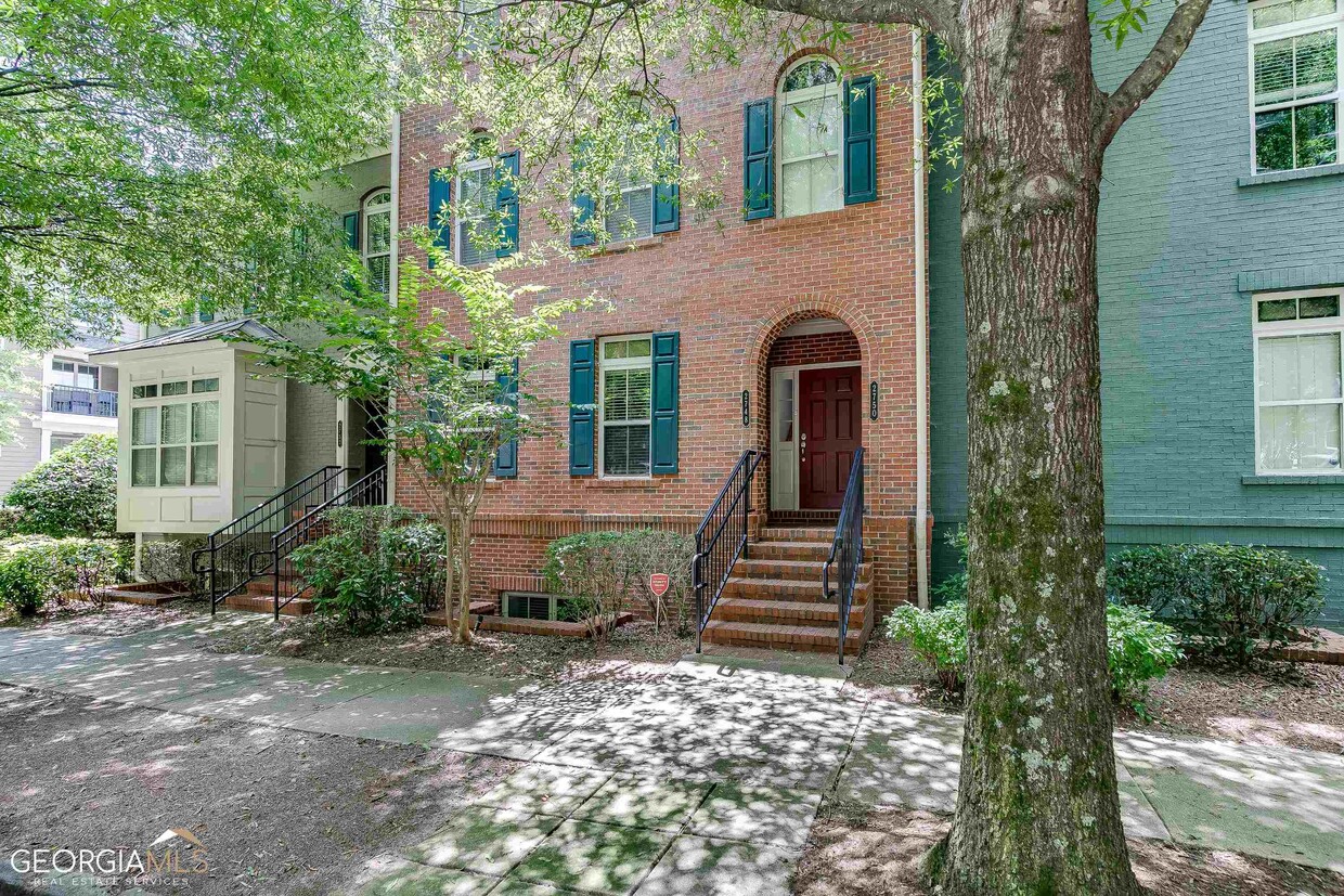 Primary Photo - 2748 Wander Ln