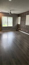 Building Photo - 124 Melrose Cir