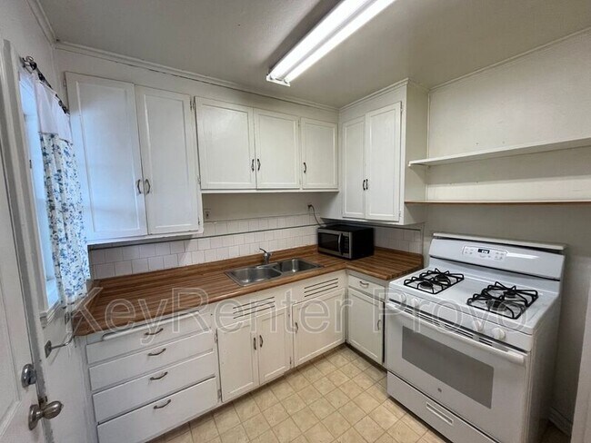 Building Photo - 605 N 1100 E