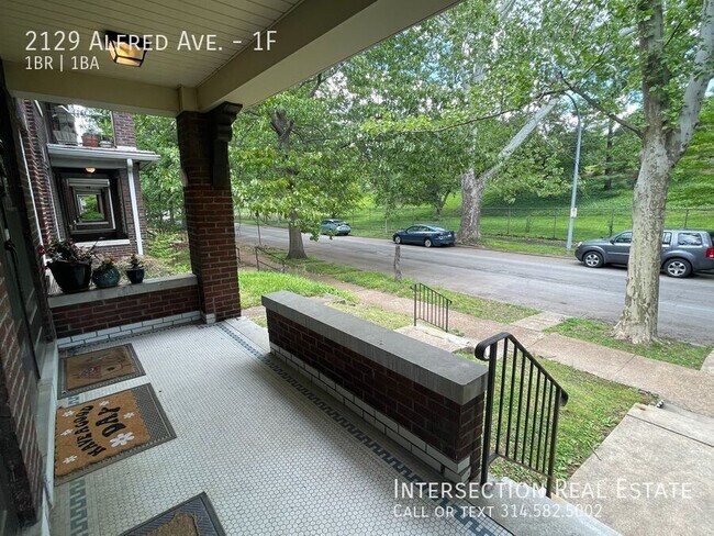 Foto del edificio - 2129 Alfred Ave