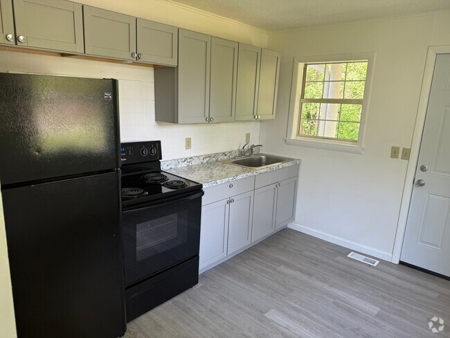 Building Photo - 5612 Madonna Cir