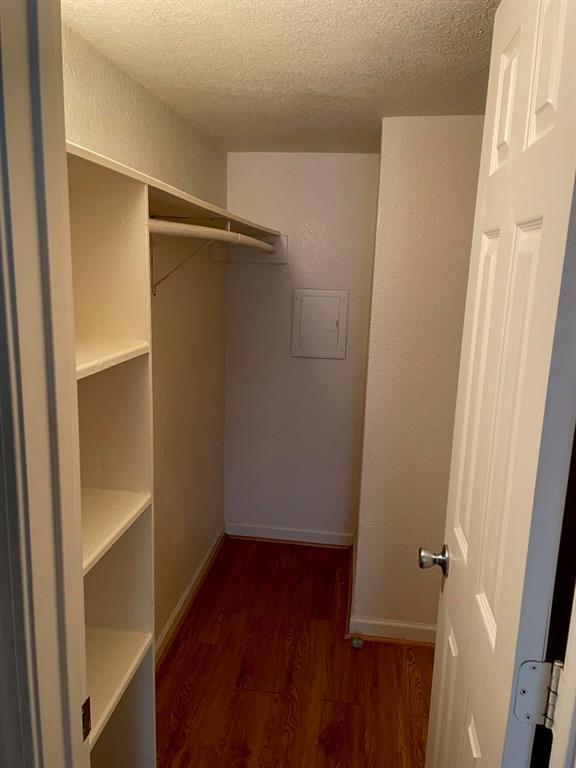 Foto del edificio - 8100 Creekbend Dr