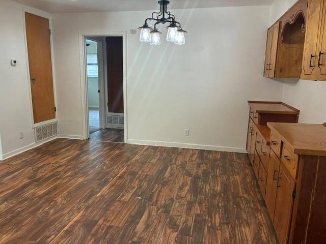 Foto del edificio - 1003 Hall Ave