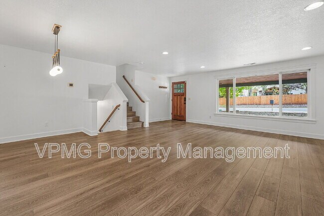 Foto del edificio - 16704 NE 29th Ave