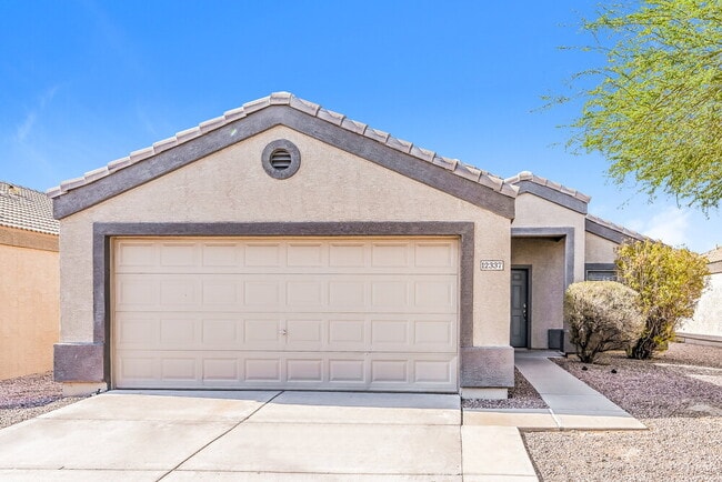 Building Photo - 12337 W Rosewood Dr