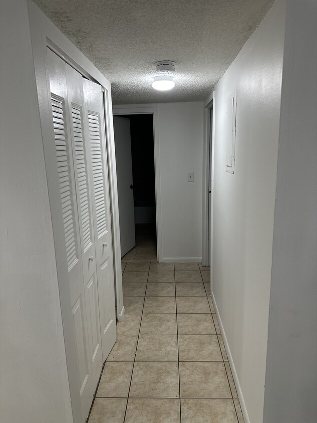 Primary Photo - 2980 Riverside Dr