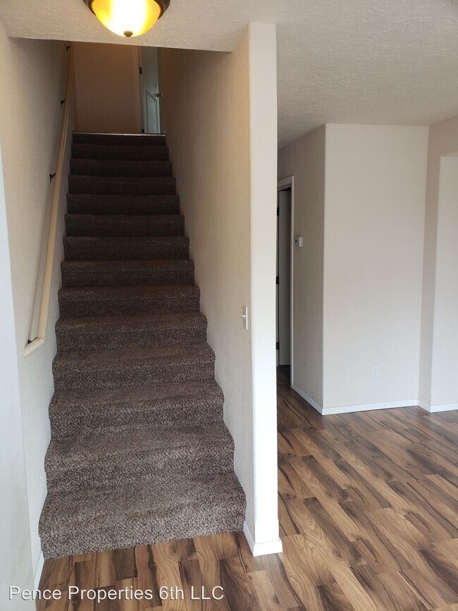 Foto del edificio - 6325 E 6th Ave