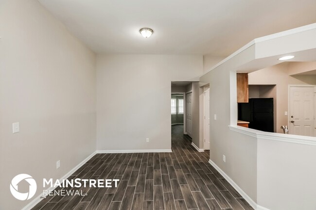 Building Photo - 10005 Dunfries Rd