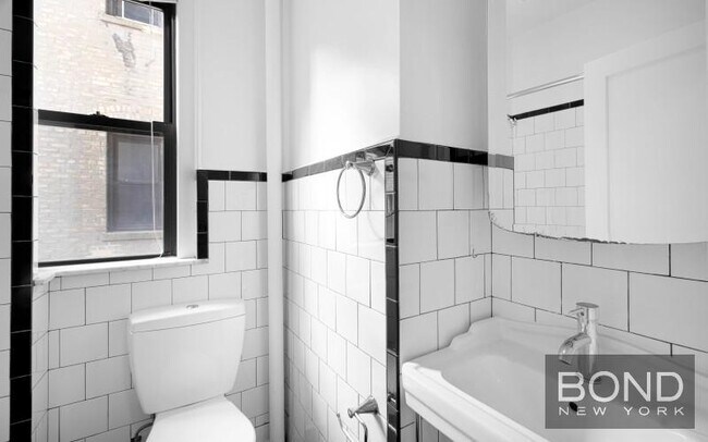 Foto del edificio - 19 W 69th St