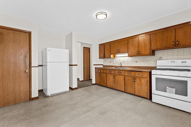 Foto del edificio - 4722 N 49th St