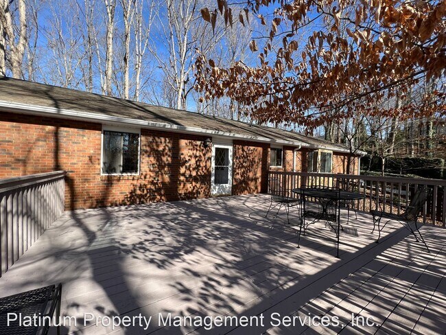 Building Photo - 3 br, 2 bath House - 431 Oakleaf Trl