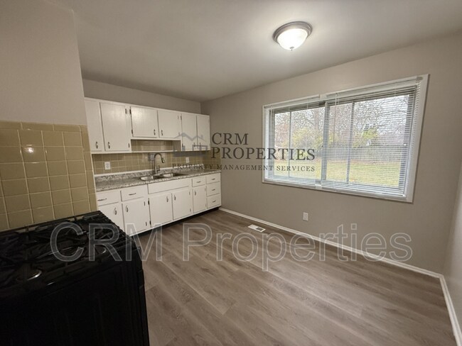 Foto del edificio - 3156 Dequincy St