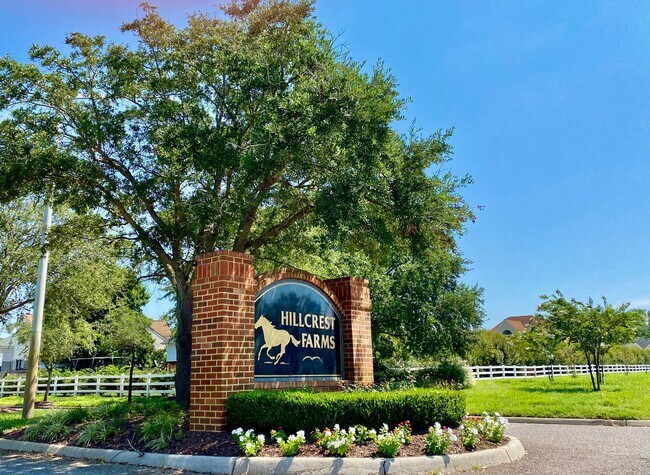 Foto del edificio - 3-Bedroom Home in Hillcrest Farms on Corne...