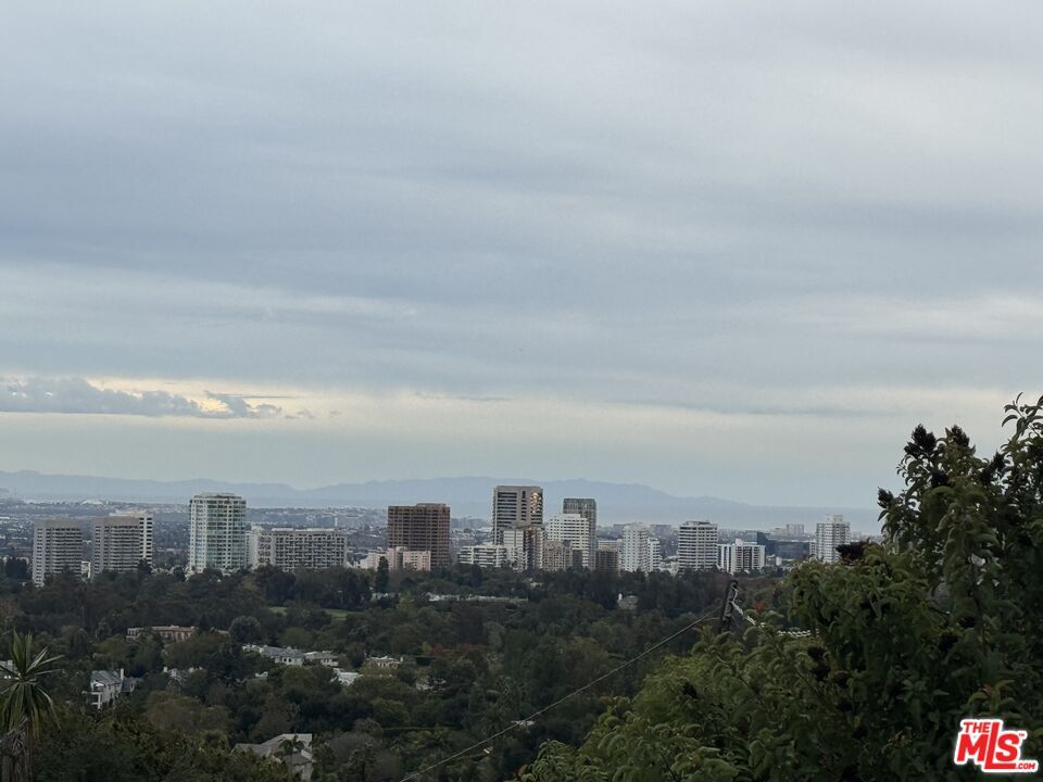 Foto del edificio - 9920 Beverly Grove Dr
