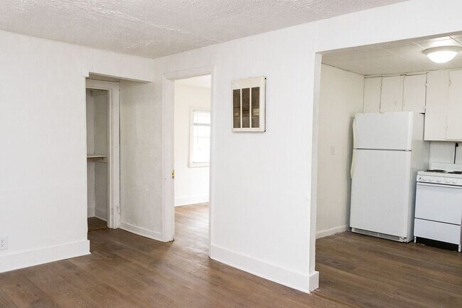 Foto del edificio - 4278 Spriggs St