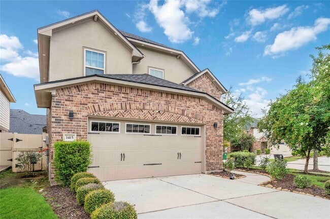 Foto del edificio - 1415 Woods Lake Ct