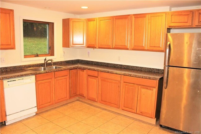 Foto del edificio - 238 Zion Hill Rd
